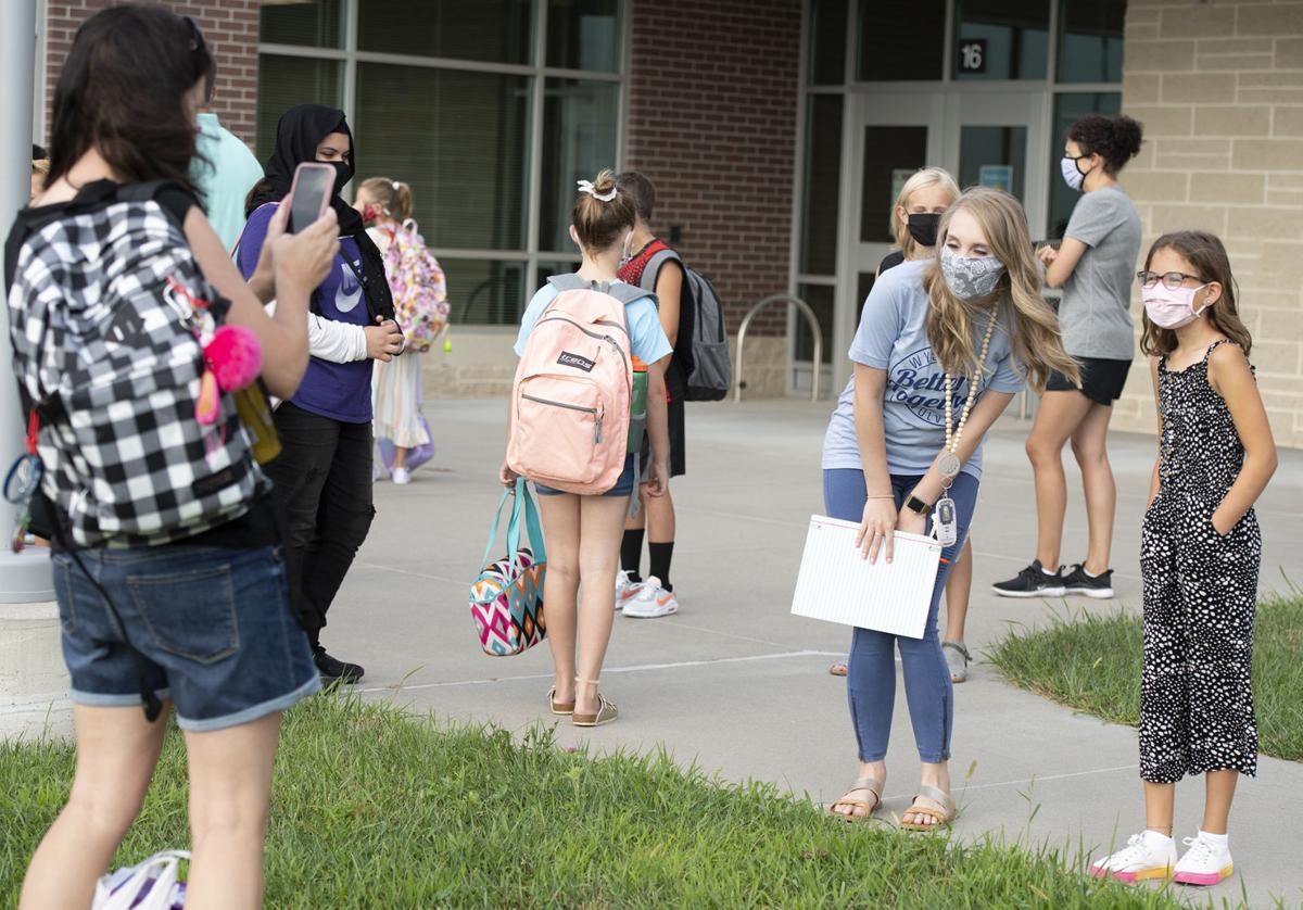 Start Of School In A Pandemic Time Worn First Day Of School Traditions Alongside The New Ones Education Journalstar Com