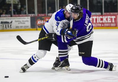 Lincoln vs. Tri-City, 1.2.16
