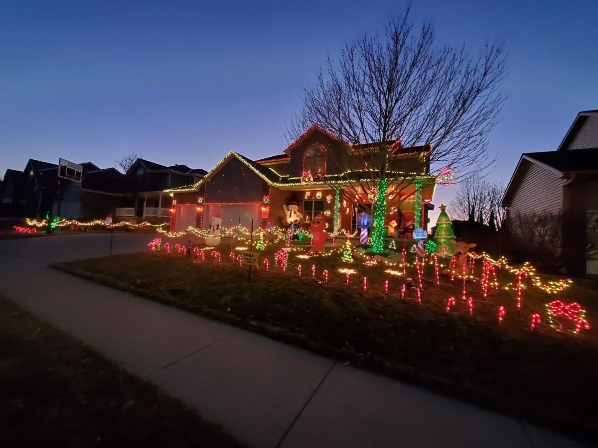 Tell us about Lincolnarea holiday light displays