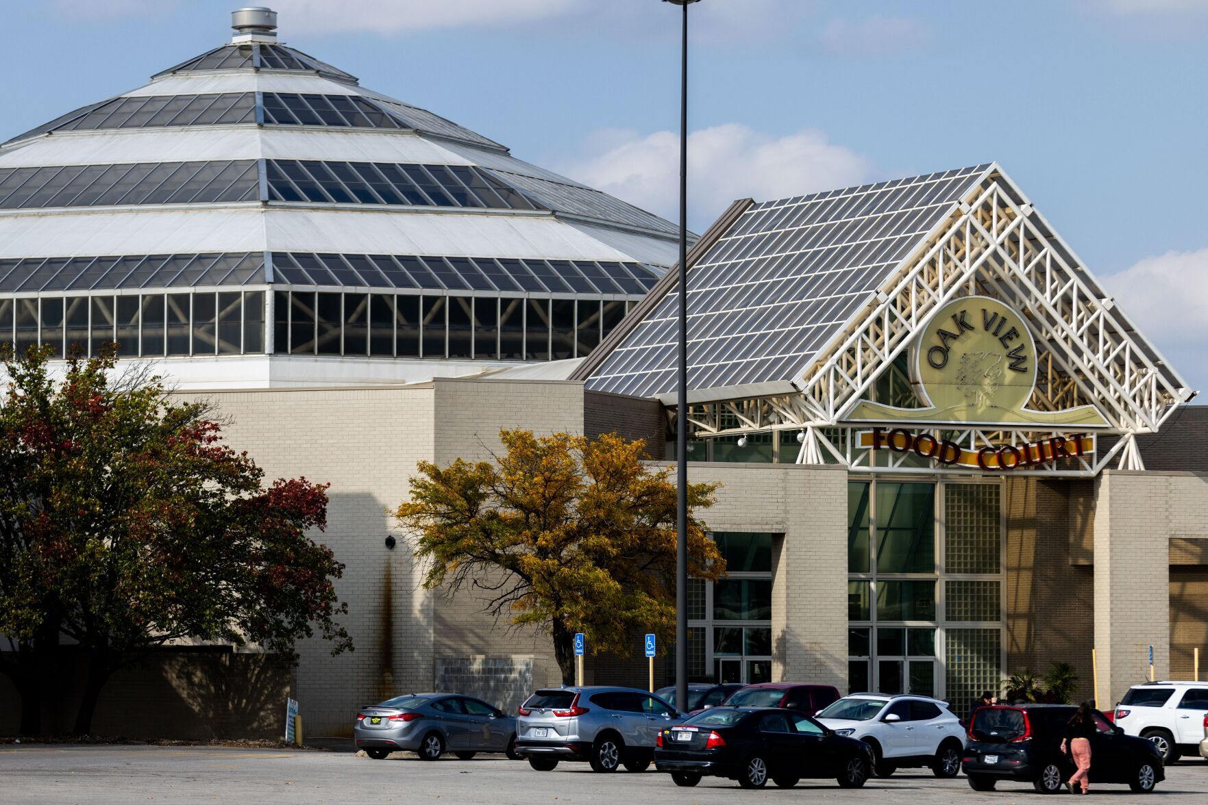 Oakview mall shoe on sale stores