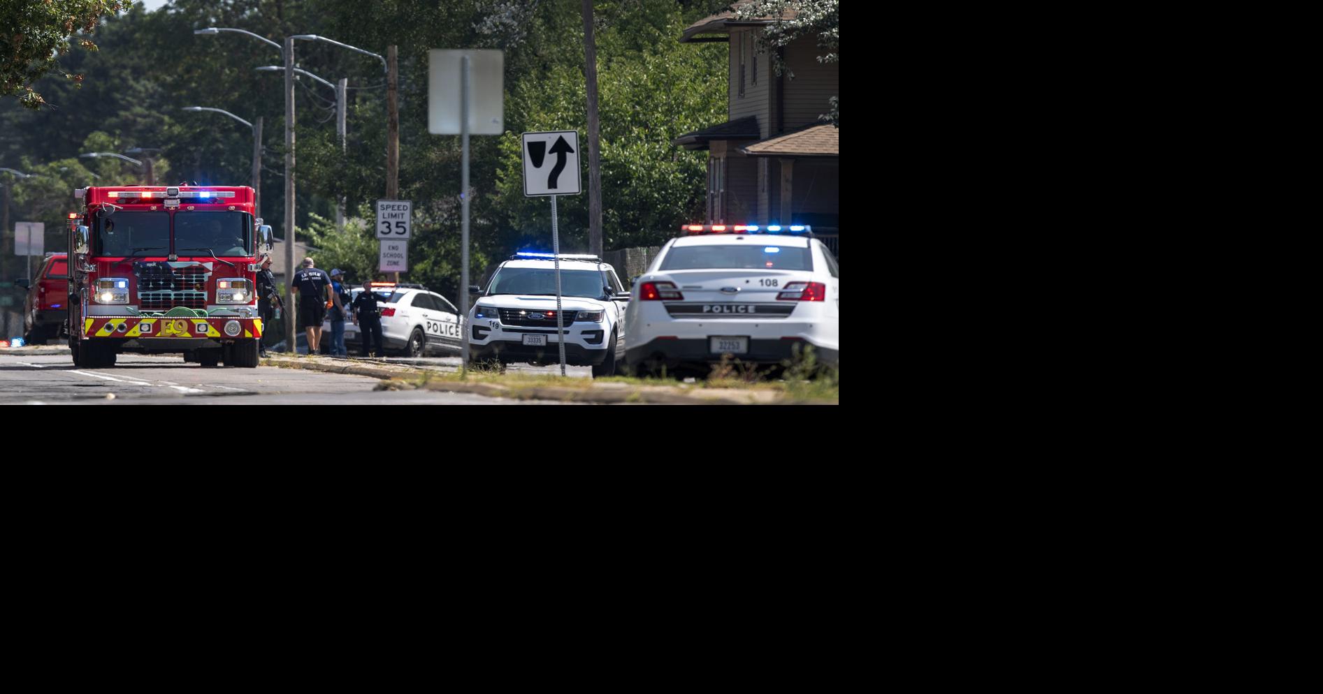 Lincoln officer in critical condition after shooting, suspects in custody