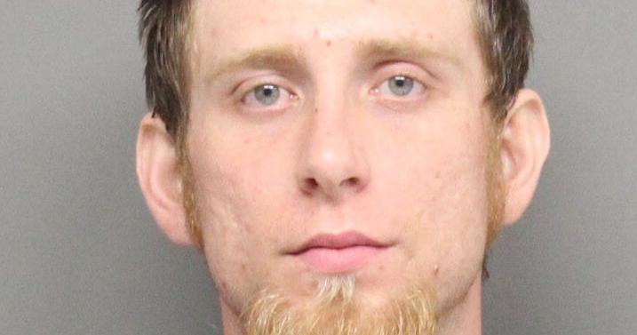 Lincoln man arrested, charged in fatal stabbing