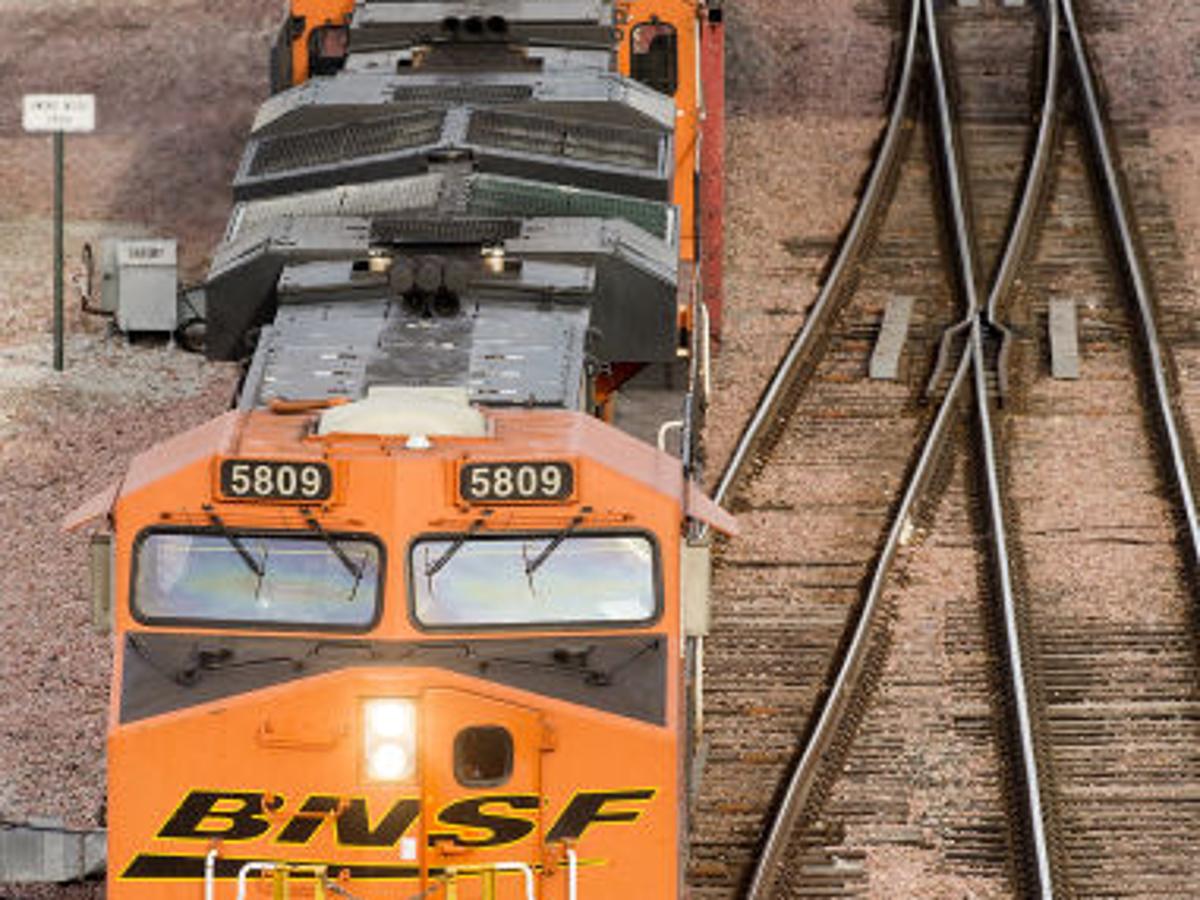Bnsf Rules The Rails In Lincoln Directions Journalstar Com