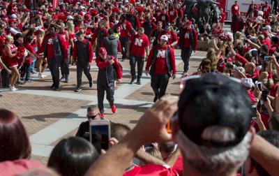 Illinois vs. Nebraska features, 10/1
