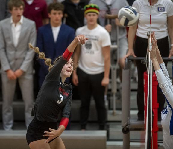 Wahoo vs. Bishop Neumann, 10.26