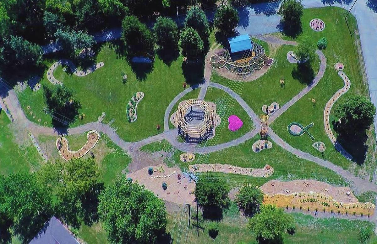 Humboldt gardener transforms garden into cancer victims' memorial