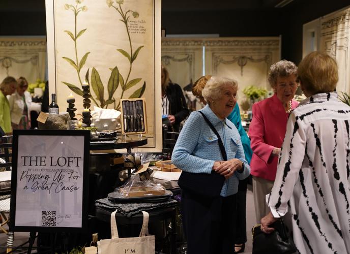 Nancy Dawson and Nancy Haessler visit by the pop-up shop