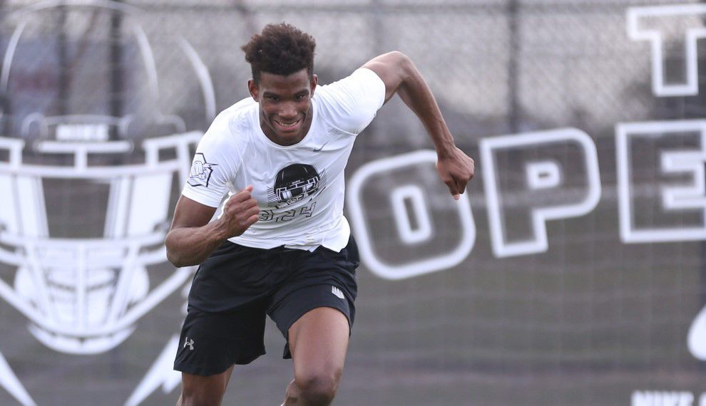 Fourstar receiver Joshua Moore commits to Huskers in emotional