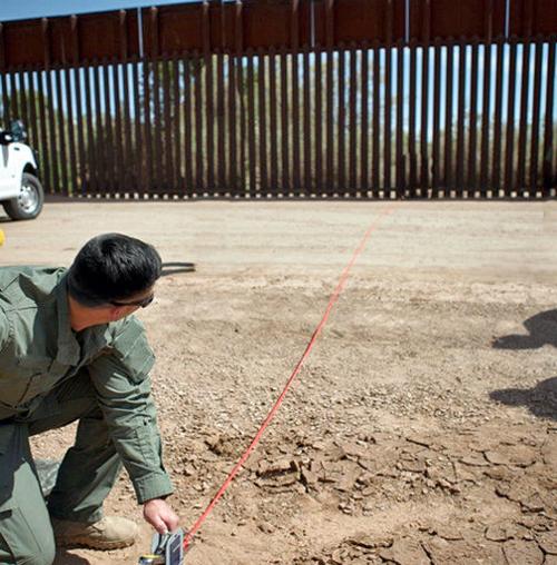 APNewsBreak: Questions surround Trump's 1st wall contract