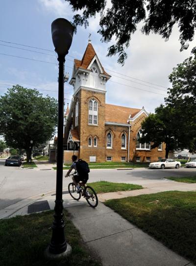 North Bottoms church has final service Sunday