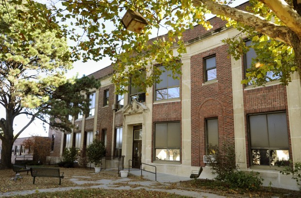 School board votes to move Bryan Community to Hawthorne building