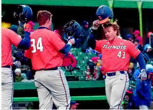 Upstart Illinois leads pack to Omaha