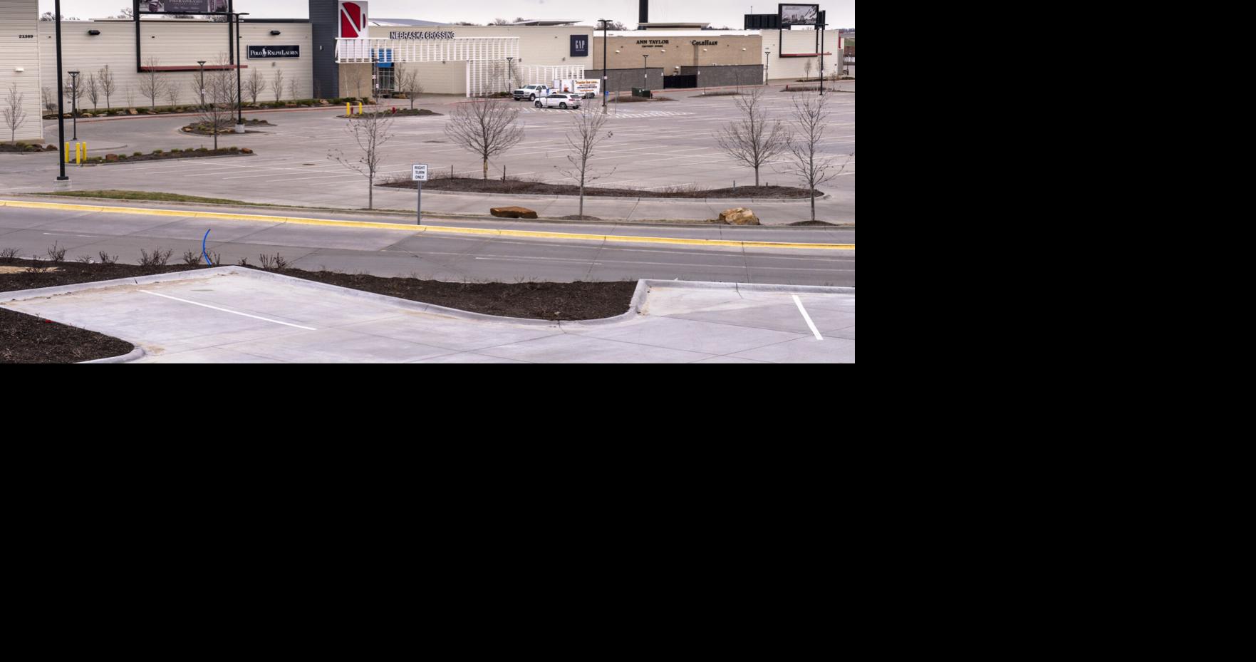 Gretna outlet mall will not be open to public on Friday