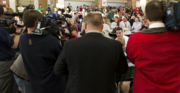 Banderas - Signing Day, 2.6.13