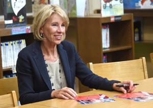 DeVos visits Midland campus in Omaha, applauds innovation, relevance and flexibility of program