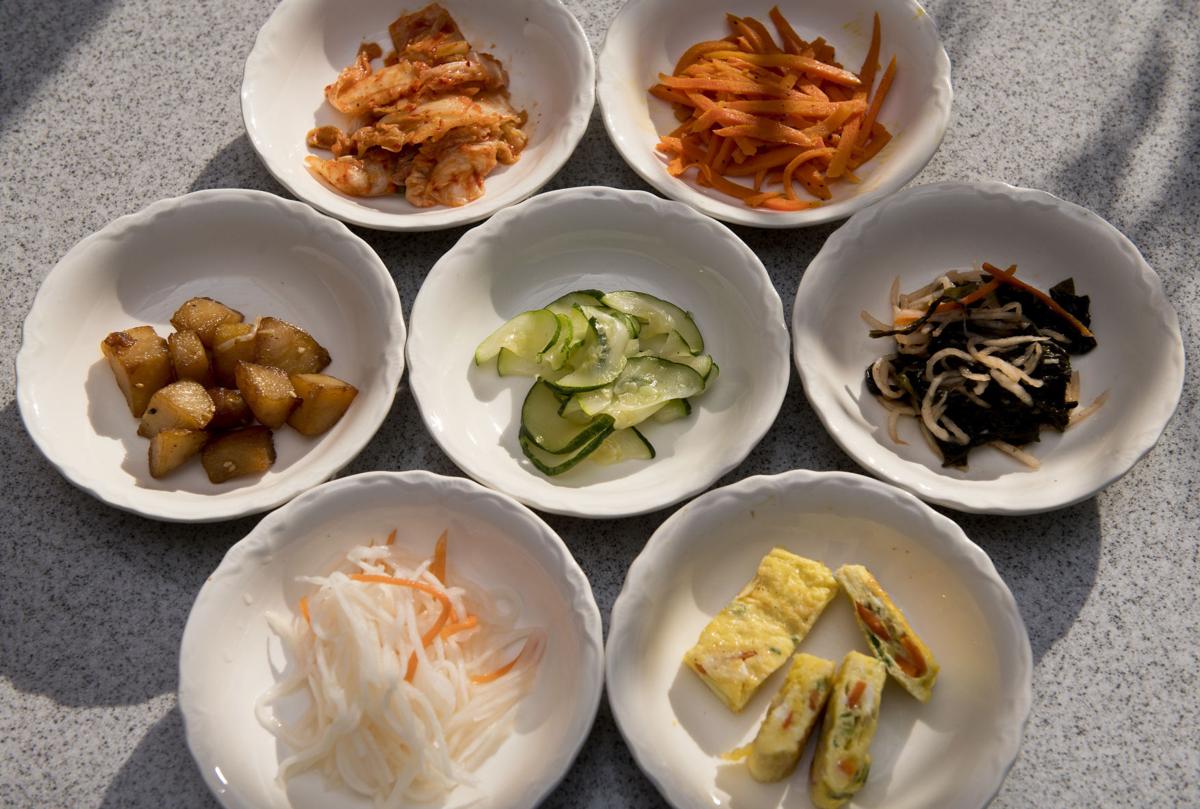 Hot Stones Sizzle At New Korea House Dining Journalstar Com