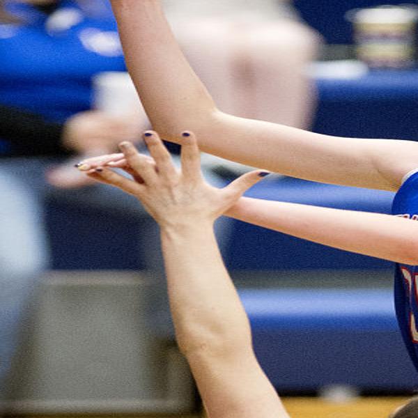 Girls Basketball Crusaders Defense Leads Way To Centennial Crown