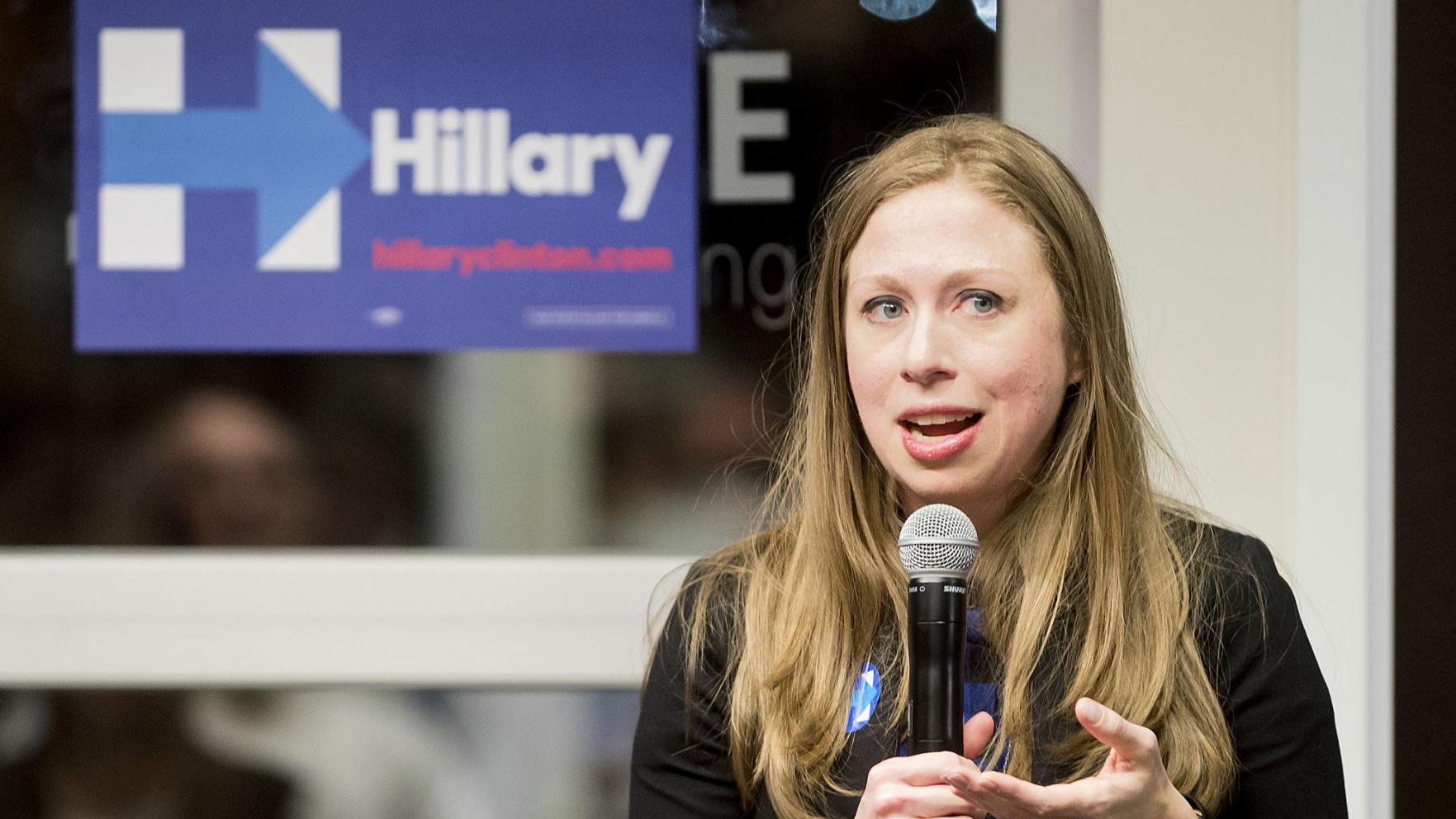 Chelsea Clinton Mom Could Shatter Highest Glass Ceiling Elections Journalstar Com