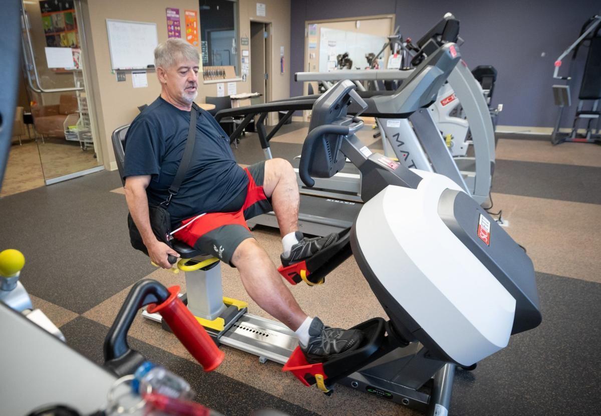 Fighting for a heart transplant, Omaha man drops 140 pounds in one year and quits smoking