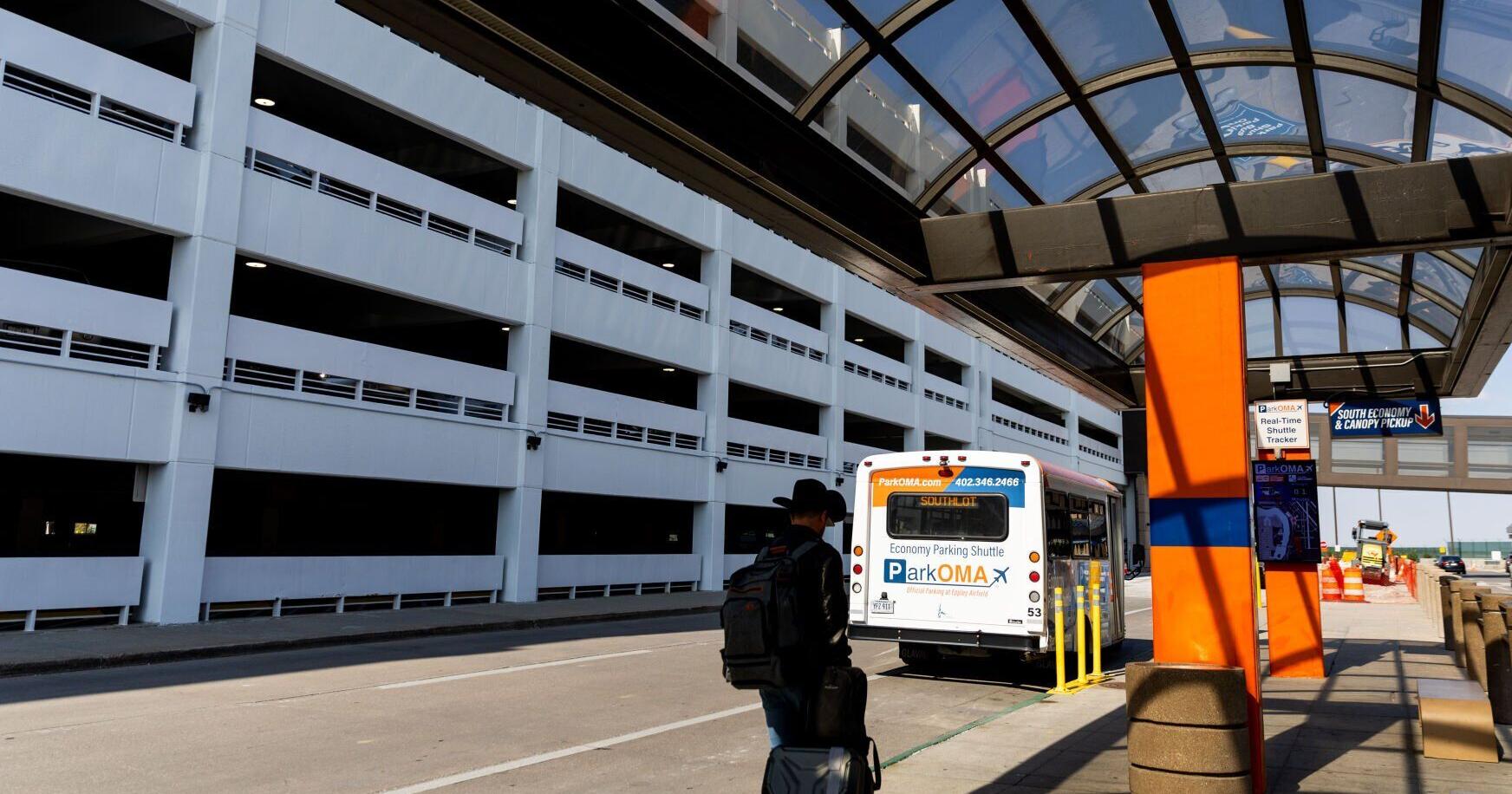 Eppley Airfield preparing for record number of holiday travelers - Vimarsana News