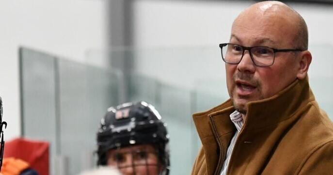 Former Mav leads Midland to women's hockey title, state college coach of year honor
