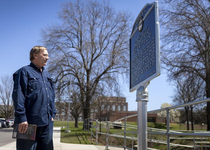 Historical marker Loren Eiseley, 4.11