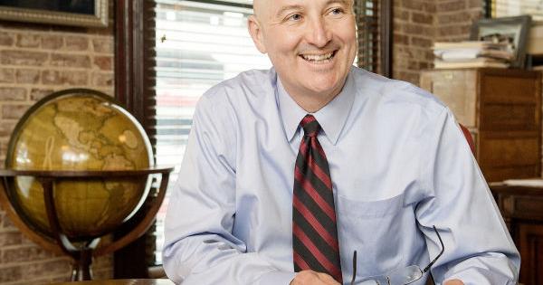 Ricketts begins building governorship