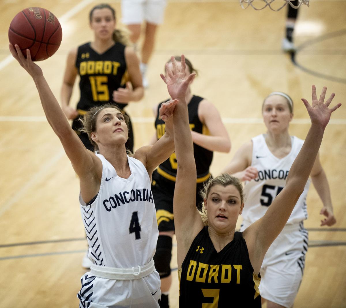 Sibbel Scores Career High 26 Points Barry Slams Door Late As No