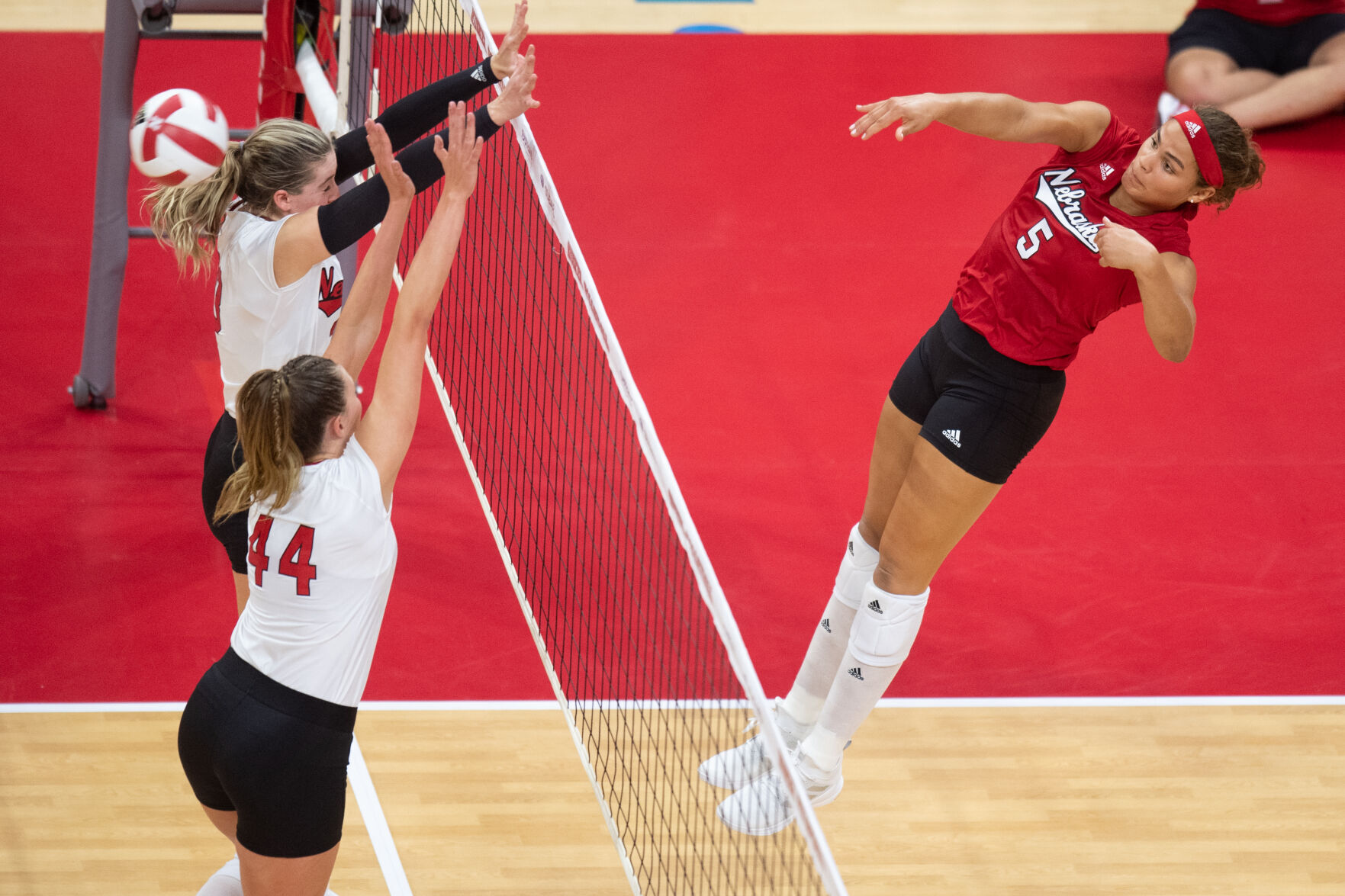 Photos: Nebraska Volleyball Ushers In Season With Annual Red-White ...