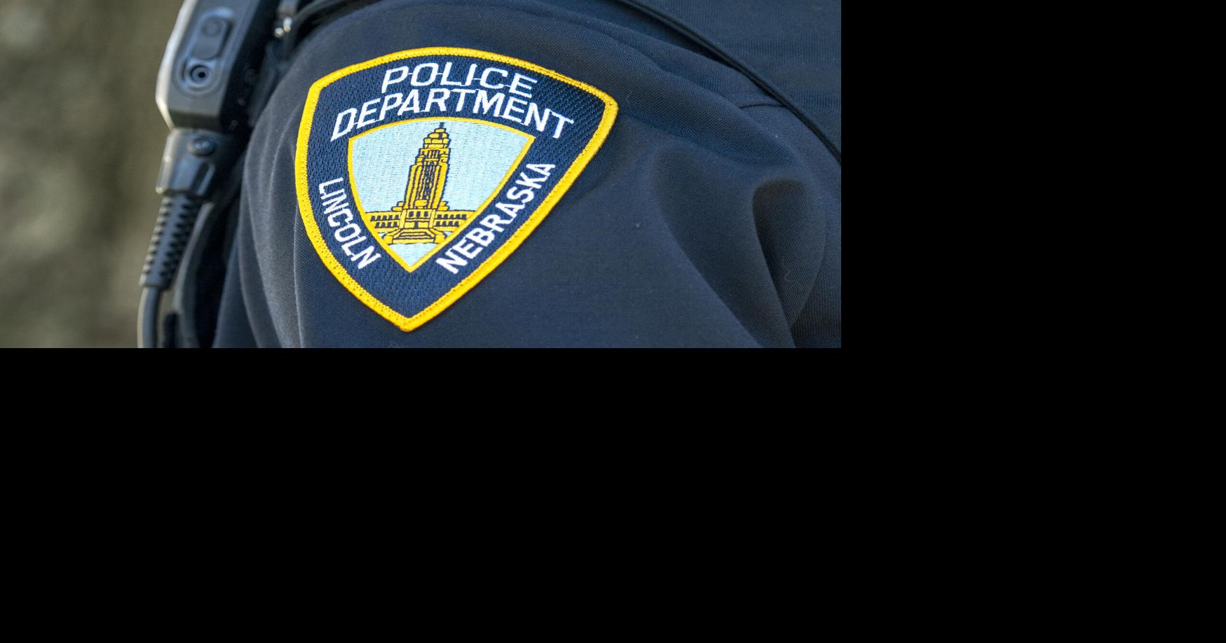 Motorcyclist collides with wooden block on Nebraska Parkway