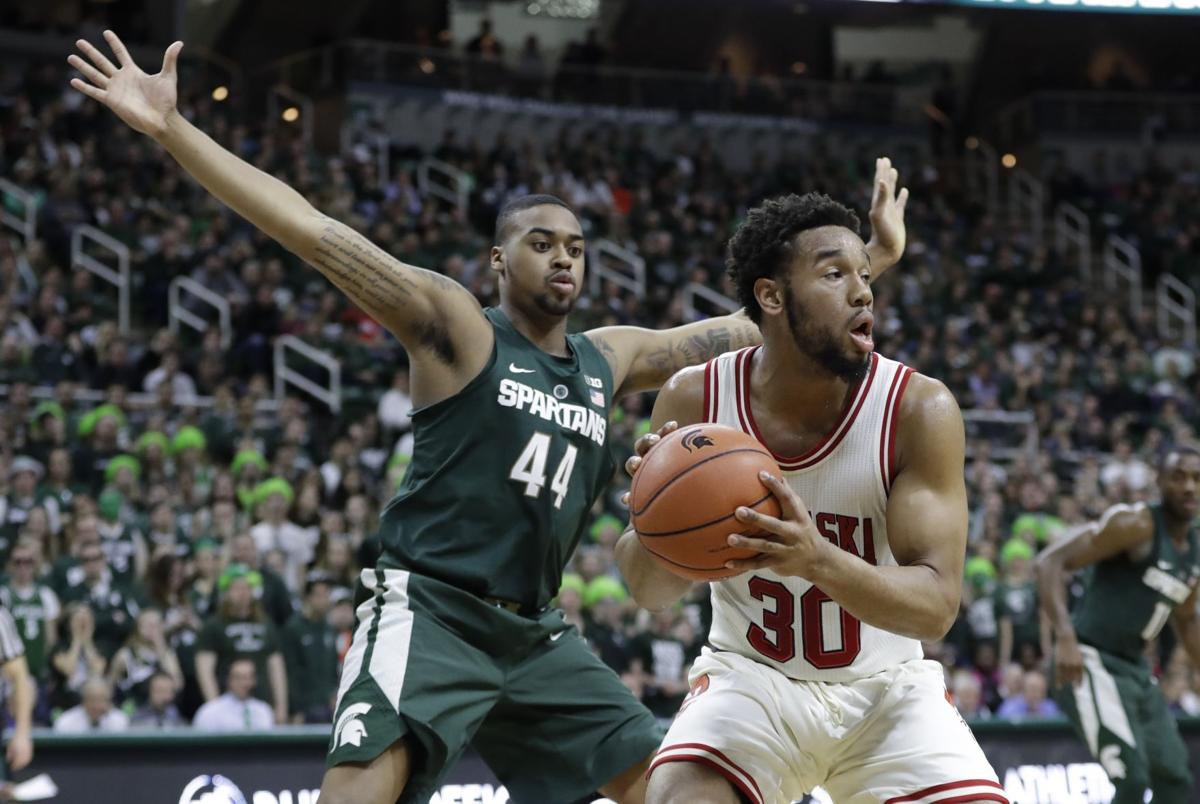 First Half Run Sends Michigan State Soaring Past Nebraska Men S