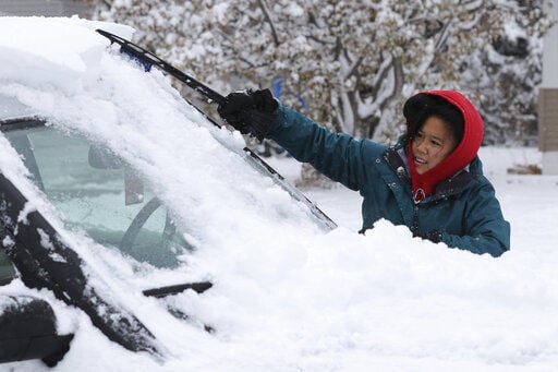 One-two punch of storms threatens Thanksgiving travel in US