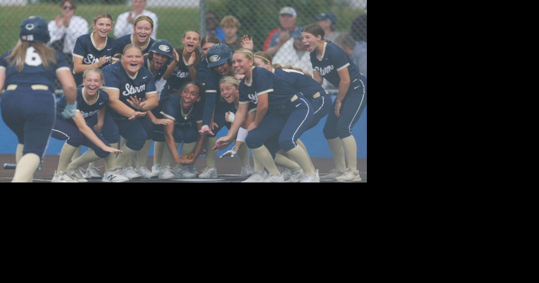 Lightning halts Metro softball championship in sixth inning