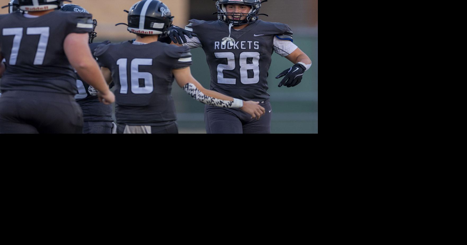 Lincoln Northeast football 3-0 for first time since 2010