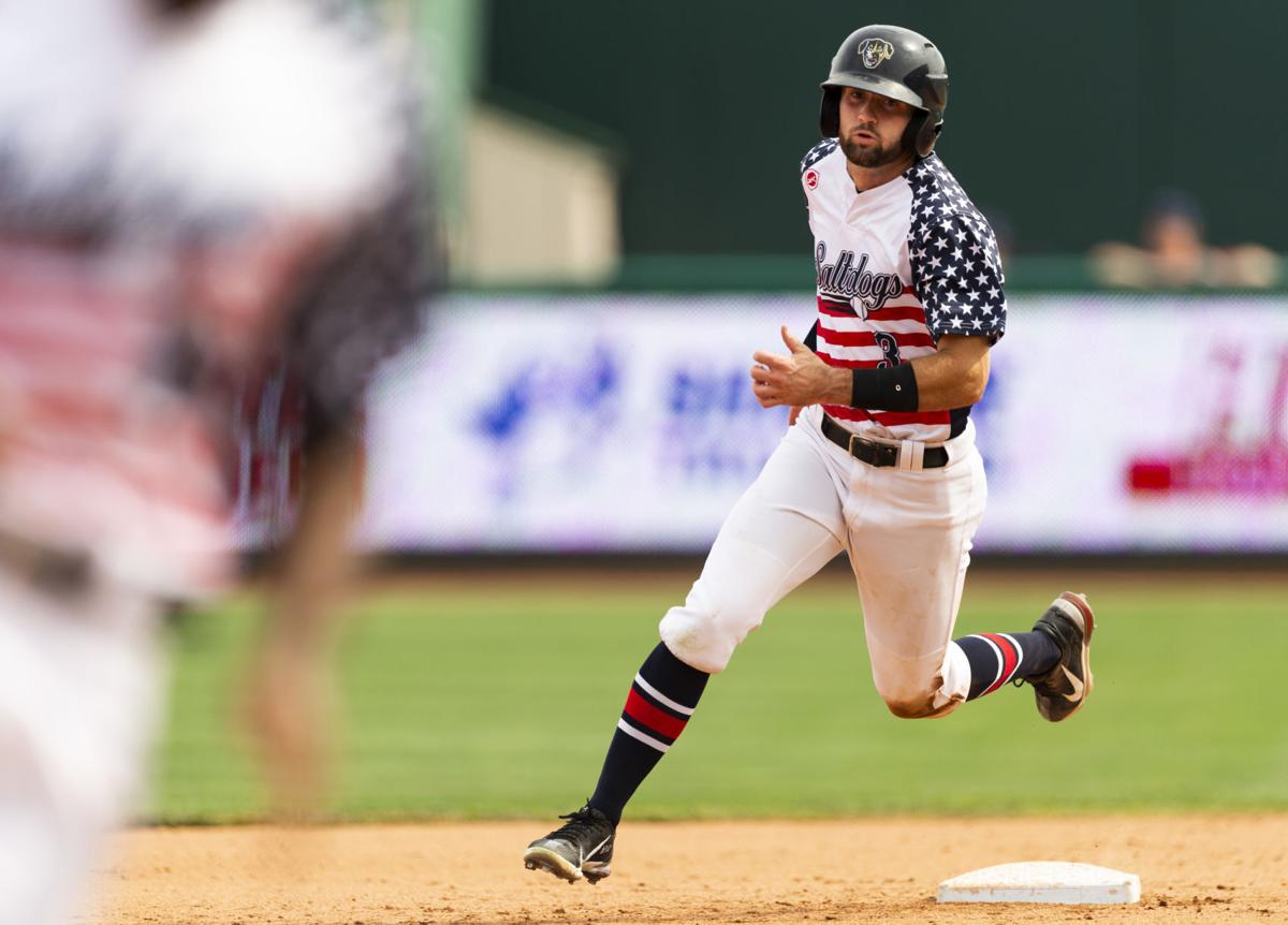 Lincoln Saltdogs Secondary Logo - American Association of