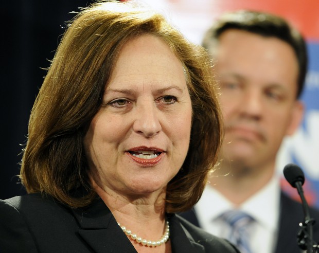 Deb Fischer, Bruning