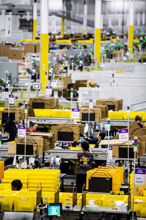 BIZ-AMAZON-SAMEDAY-DA