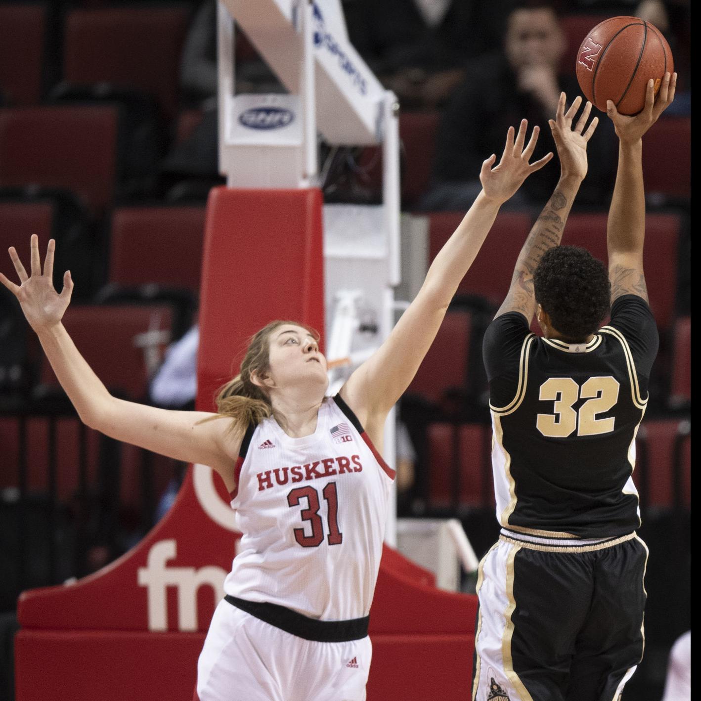 Kate Cain Quickly Became The Best Shot Blocker In Nebraska Women S