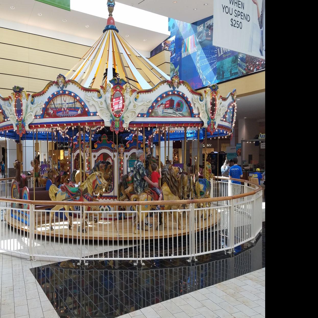 Changes At Gateway Will Spell End Of Carousel Local Business News Journalstar Com