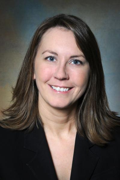 Union Bank & Trust promotes Hernandez