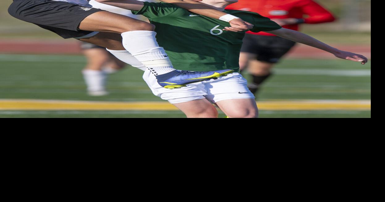 photos-class-a-no-8-lincoln-southeast-takes-on-pius-x-in-boys-soccer