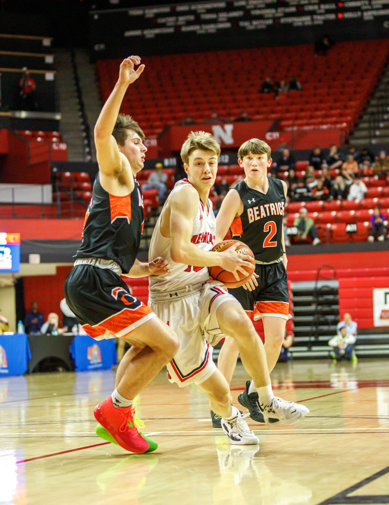 Boys state hoops Crawford s late three lifts Beatrice The