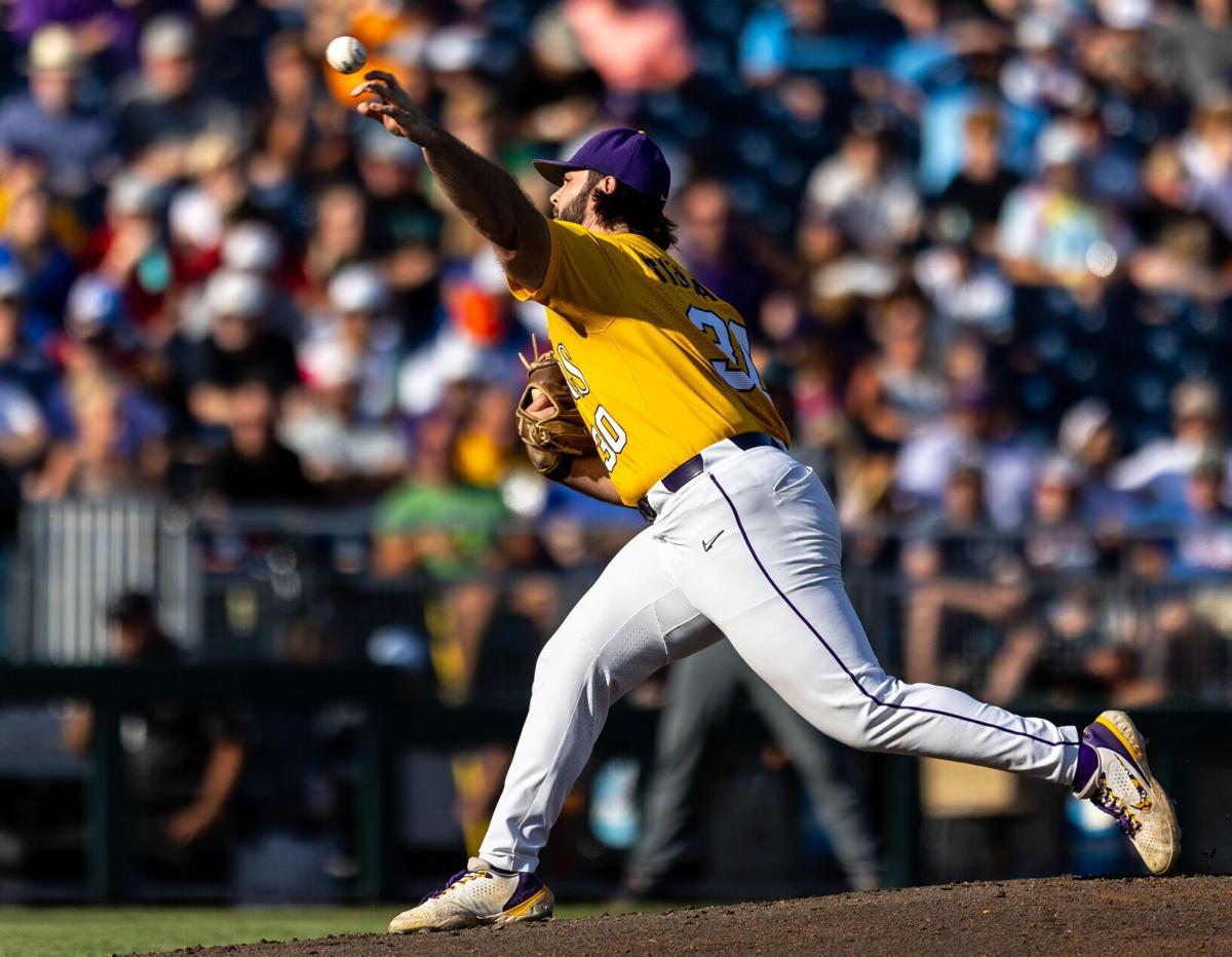 Is it legal for Vanderbilt baseball to use wristbands to call pitches?