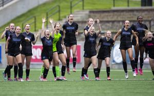State soccer: Omaha Marian edges Kearney in penalty shootout