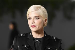 Actress Selma Blair departs 'Dancing with the Stars' over health concerns related to MS