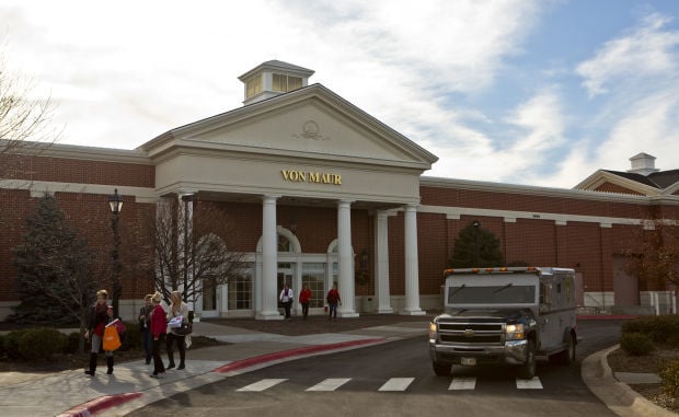 Von Maur thriving as brick-and-mortar peers try to maintain