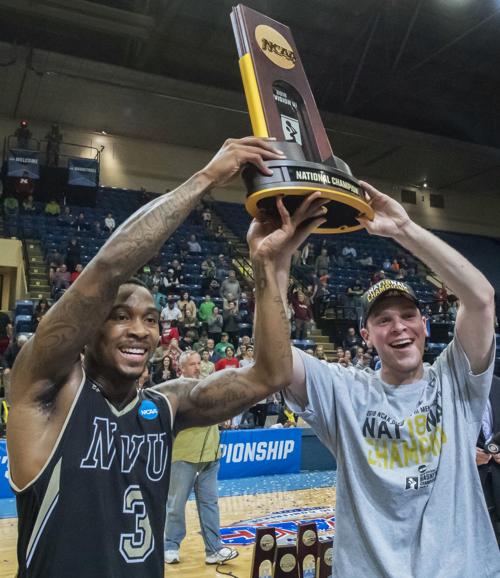 Nwu Men S Basketball Team To Start The Season No 1 State