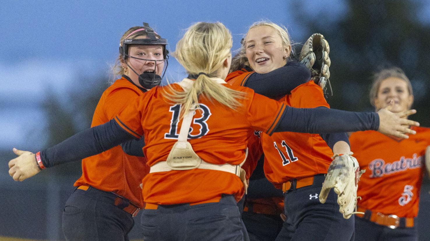 Photos Sights from Day 2 of the Nebraska high school softball