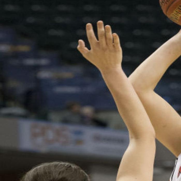 Nu Women S Hoops Notes Huskers Move Up In Bracketology Women S