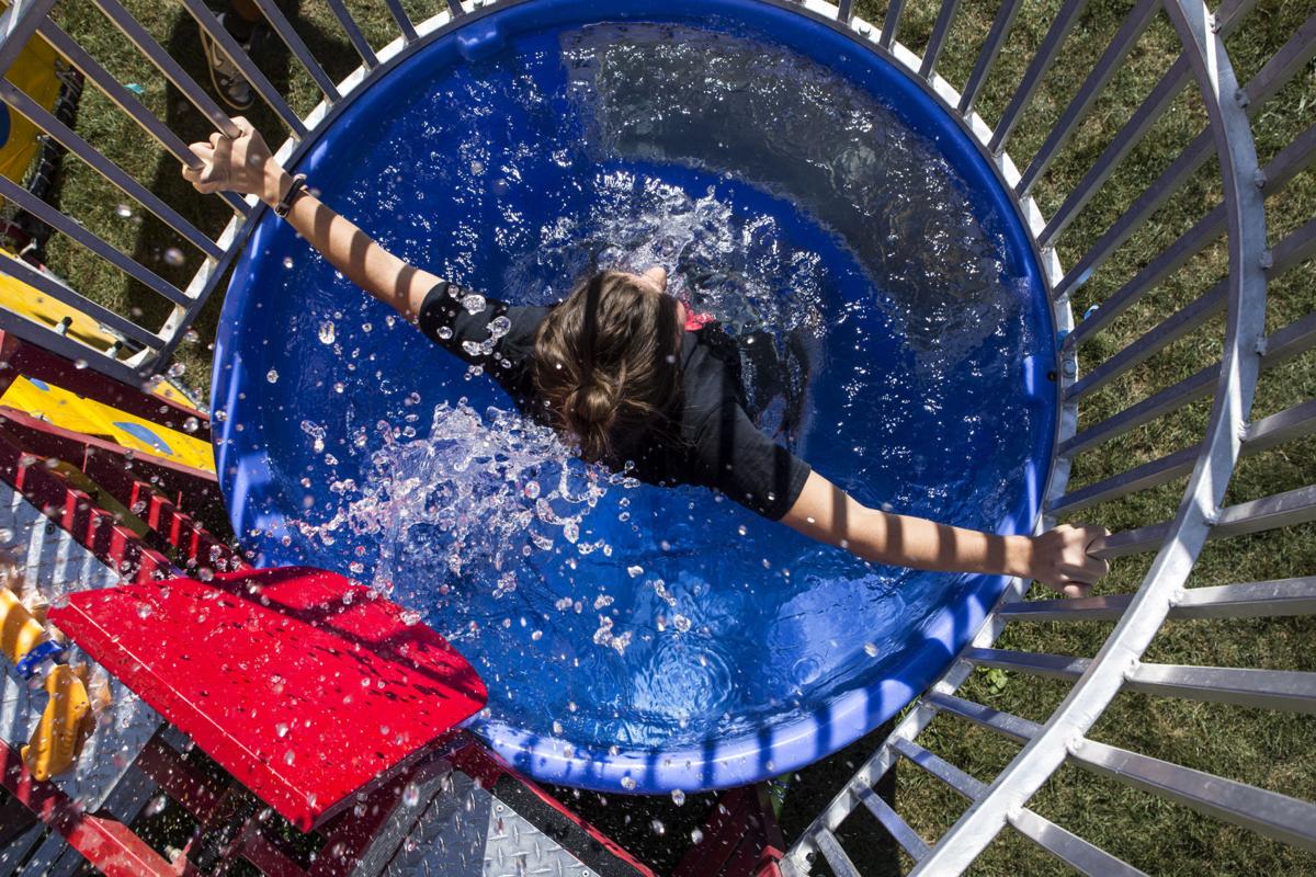 Photos Lincoln High Students Mark Festivus Photo Galleries Journalstar Com